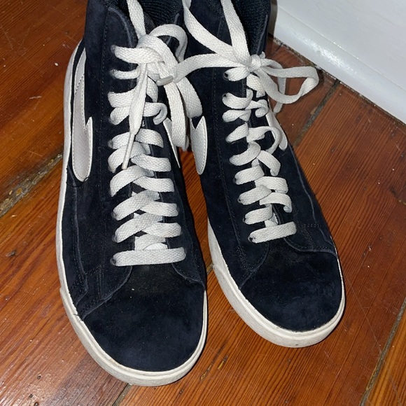 Nike Blazer size 7.5 hightop. - Picture 3 of 4